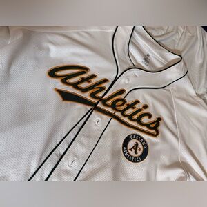 Official MLB OAKLAND A’s Men’s White Jersey - size 2X
